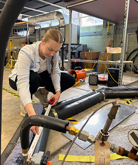 Hafdis has worked as an undergraduate student researcher.