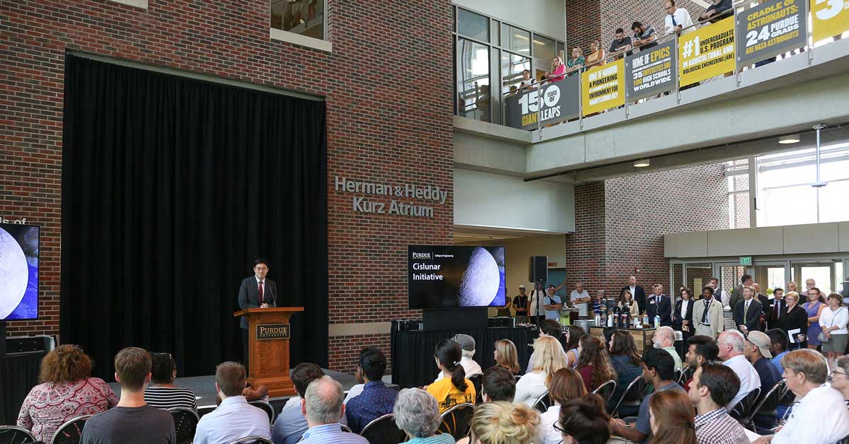 Dean Mung Chiang presenting at the Cislunar Initiative announcment